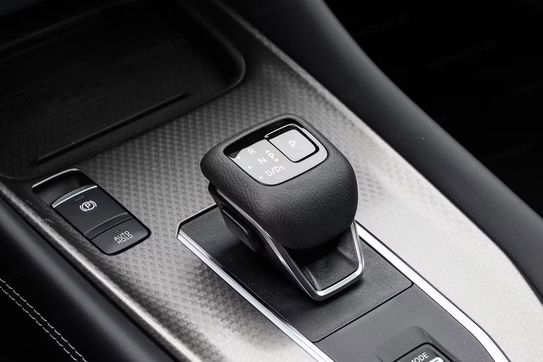 Nissan Qashqai N-Connecta Xtronic 1.3 DIG-T mHEV