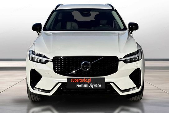 Volvo XC60 B5 B AWD Plus Dark