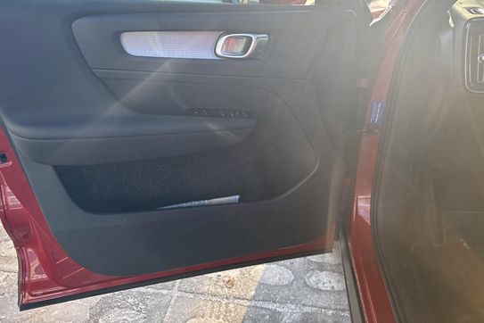 Volvo XC40 T3 Momentum Pro