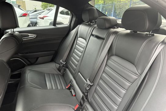 Alfa Romeo Giulia 2.0 Turbo Veloce Q4 aut