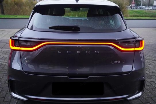 Lexus LBX Elegant 1.5 Hybrid