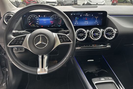 Mercedes GLA 200