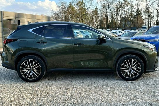 Lexus NX 450h+ Omotenashi AWD