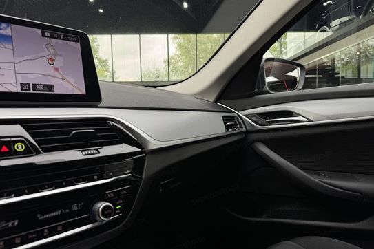 BMW Seria 5 Touring 520i