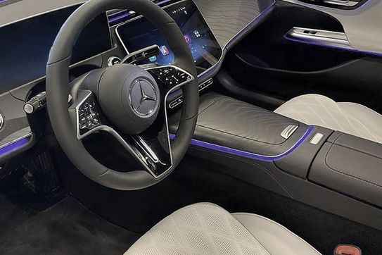 Mercedes Klasa E 220 d  4-Matic Exclusive