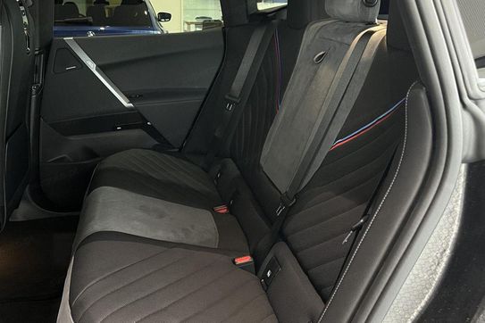 BMW iX xDrive45