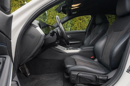 BMW Seria 3 320d xDrive mHEV M Sport sport-aut