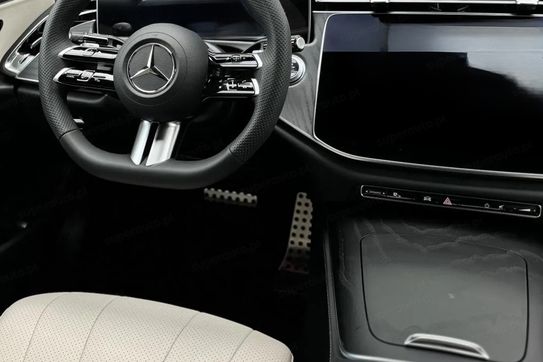 Mercedes Klasa E 300 e 4-Matic AMG