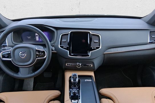 Volvo XC90 B5 D AWD Plus Dark