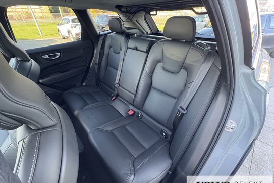 Volvo XC60 T6 Plug-In Hybrid AWD Ultra Bright aut