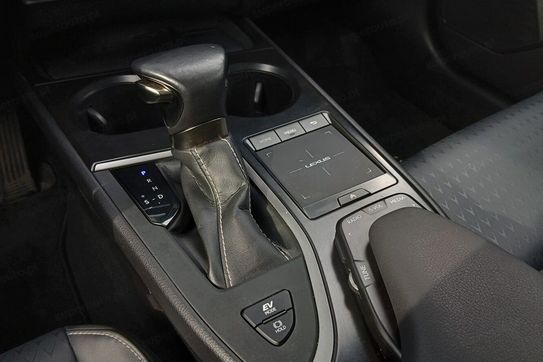 Lexus UX 250h F Impression 2WD