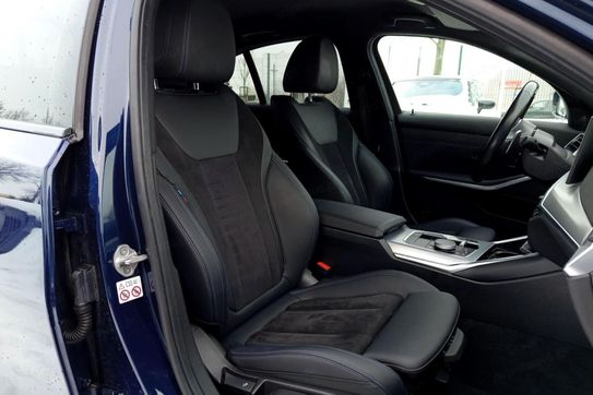 BMW Seria 3 320d xDrive mHEV M Sport aut