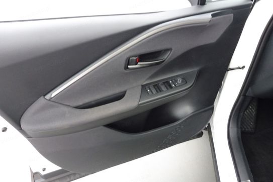 Toyota C-HR Style 1.8 Hybrid NG23 e-CVT