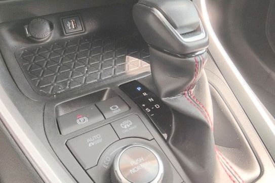 Suzuki Across 2.5 Plug-in Hybrid Elegance 4WD CVT