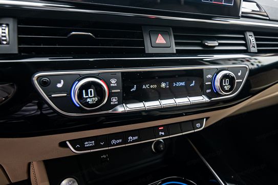 Audi A4 45 TFSI quattro S tronic