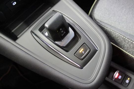 Renault Captur Techno 1.3 TCe mHEV EDC