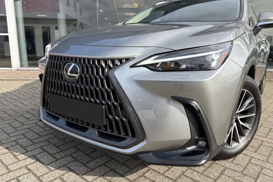 Lexus NX 350h Prestige 2WD