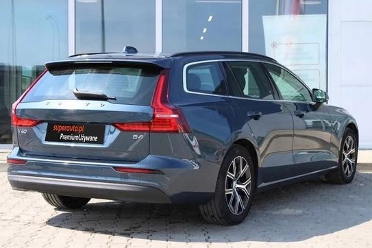 Volvo V60 B4 Momentum Pro