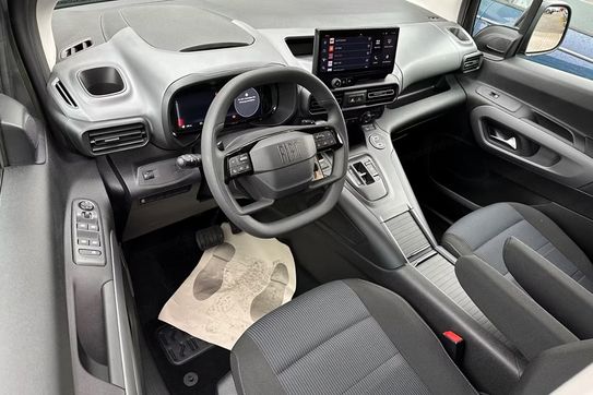 Fiat Fiorino/Qubo Icon 7os. L2H1 aut