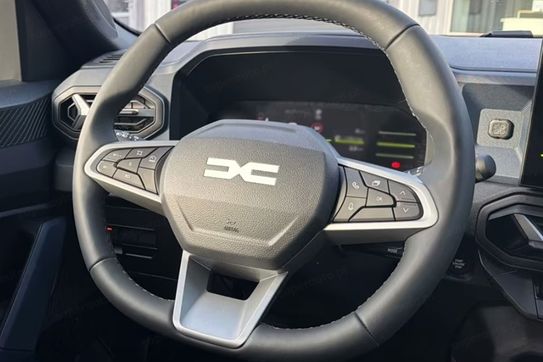 Dacia Bigster Expression 1.8 Full Hybrid