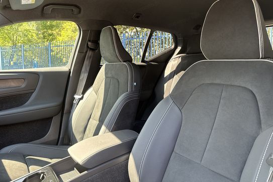 Volvo XC40 T5 Plug-In Hybrid Plus Bright