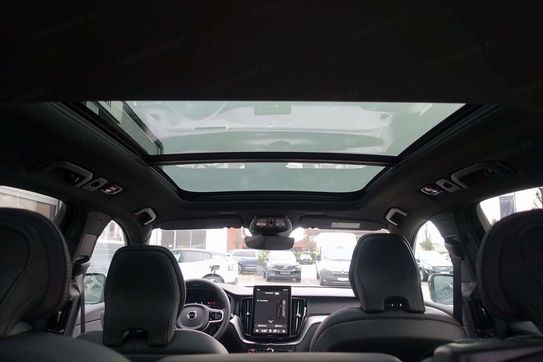 Volvo XC60 B5 AWD Ultra Black Edition