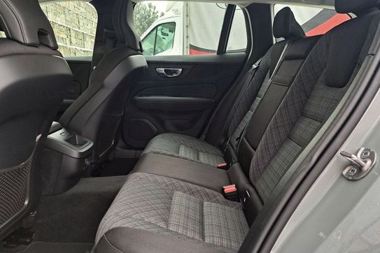 Volvo V60 B3 B Essential