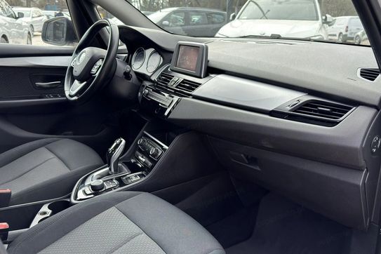 BMW Seria 2 216d aut