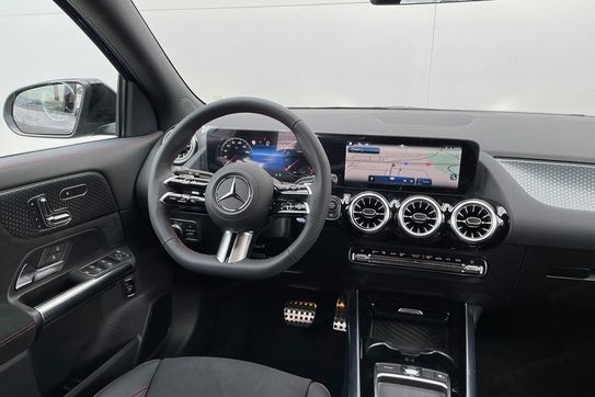 Mercedes GLA 200 AMG Line