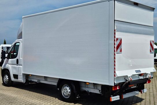 Peugeot Boxer Kontener 8EP + Winda