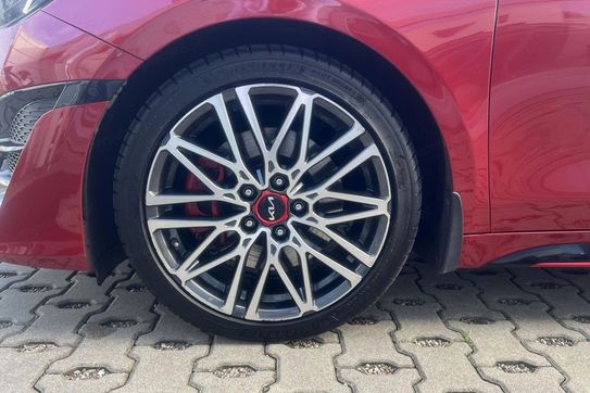 Kia ProCeed 1.6 T-GDI GT DCT