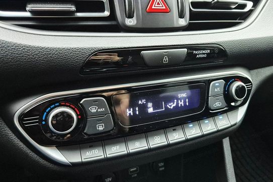 Hyundai i30 1.5 T-GDI Smart
