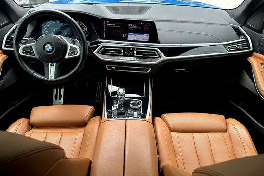 BMW X7 M50i