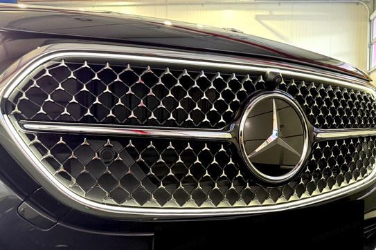 Mercedes Klasa E 200 4-Matic Avantgarde