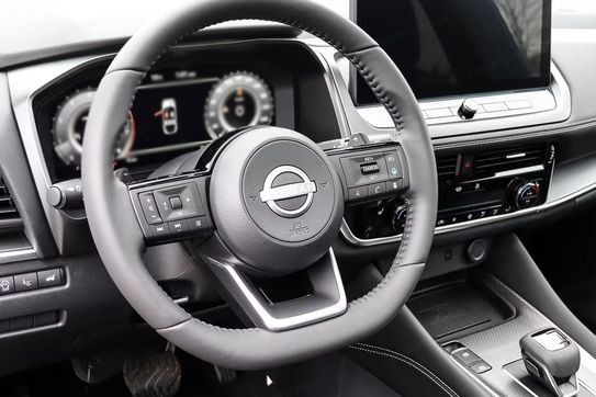 Nissan Qashqai N-Connecta  1.3 DIG-T mHEV Xtronic