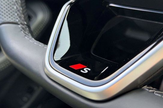 Audi A6 TDI quattro S line Avant