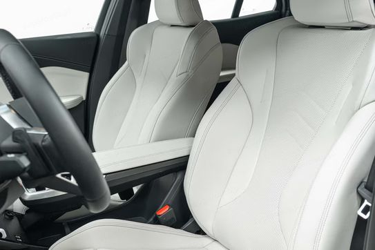 BMW iX2 eDrive20 M Sport