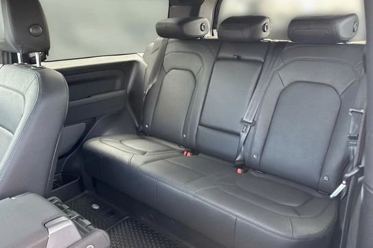 Land Rover Defender 90 D300  SE