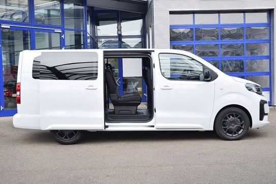 Opel Zafira Life Extra Long L2H1 Business AT8