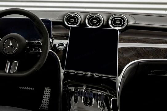 Mercedes Klasa C 300 de  4-Matic AMG