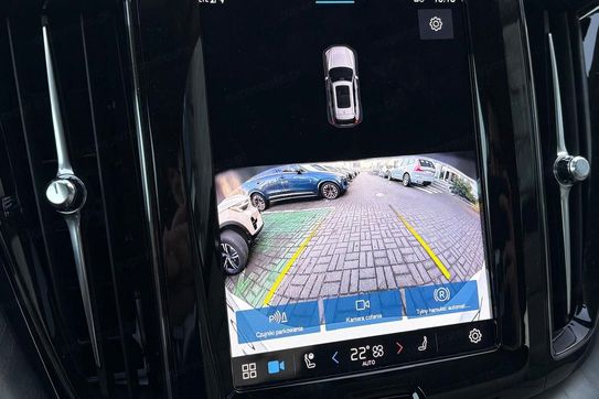 Volvo XC60 B5 B AWD Plus Dark