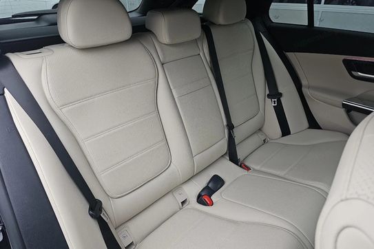 Mercedes Klasa C 300 e T Avantgarde