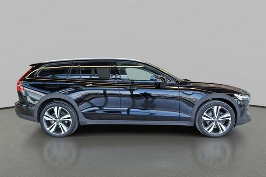 Volvo V60 CC B4 D AWD aut
