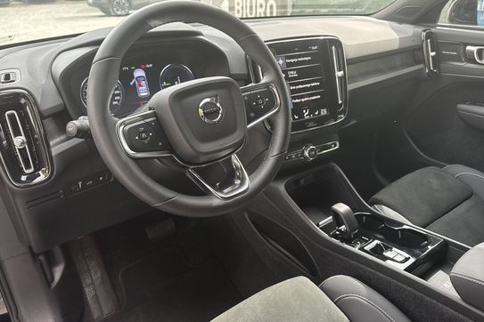 Volvo XC40 T5 Plug-In Hybrid Plus Dark