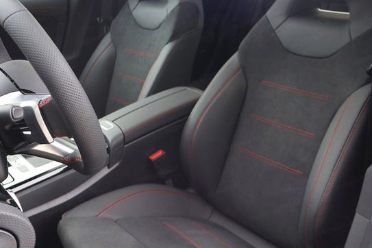 Mercedes CLA 250 4-Matic AMG Line