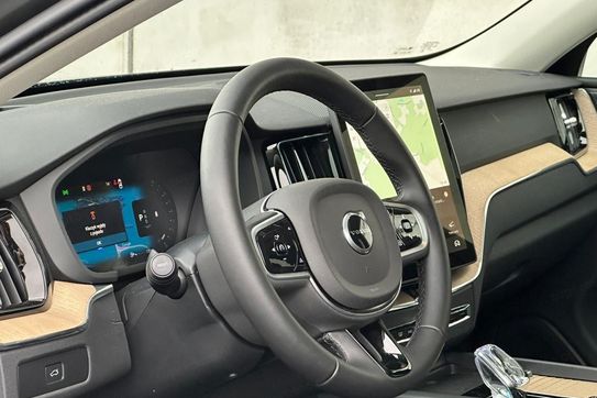 Volvo XC60 B5 B AWD Plus Dark