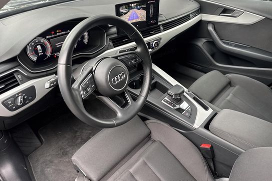 Audi A4 35 TFSI mHEV S tronic