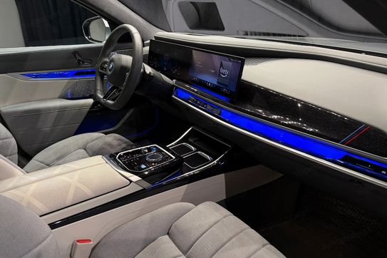 BMW i7 105.7kWh eDrive50 M Sport