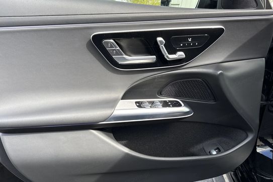 Mercedes Klasa E 200 mHEV Avantgarde 9G-Tronic