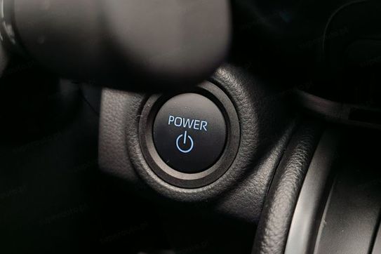 Toyota C-HR GR Sport 2.0 Hybrid Dynamic Force Plug-in